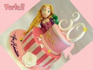 Rapunzel Cake
